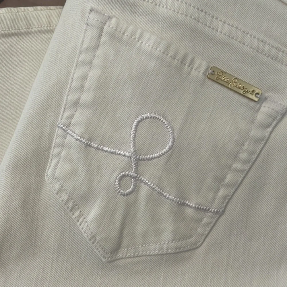 Lilly Pulitzer white flare jeans - Picture 2 of 6
